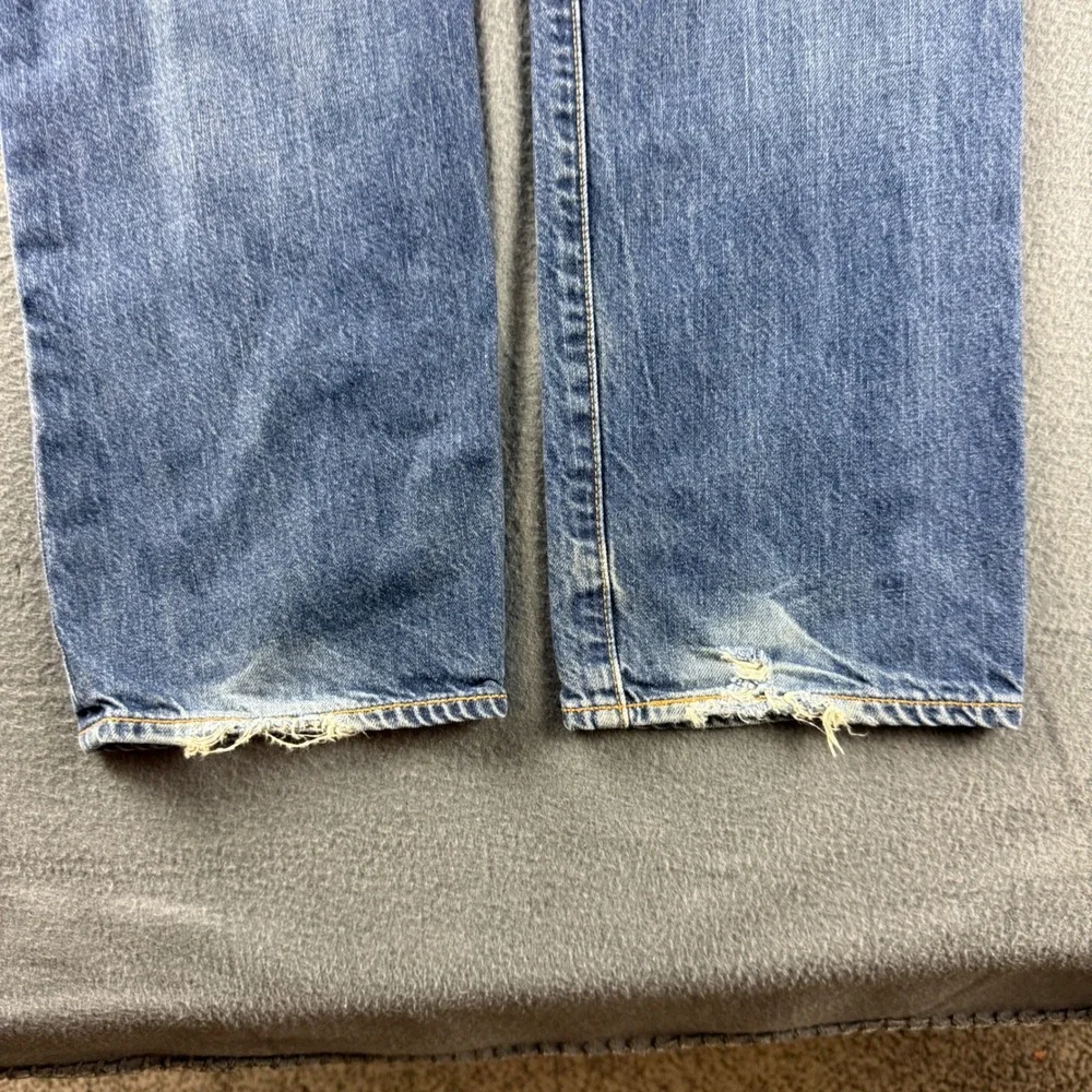 Levis 501 Jeans Men's 32x34 Blue Straight Leg Regular Fit Button Fly Medium Wash